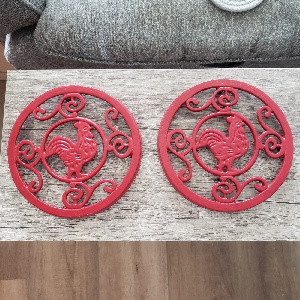Red Rooster Set of 2 Cast Iron Trivets